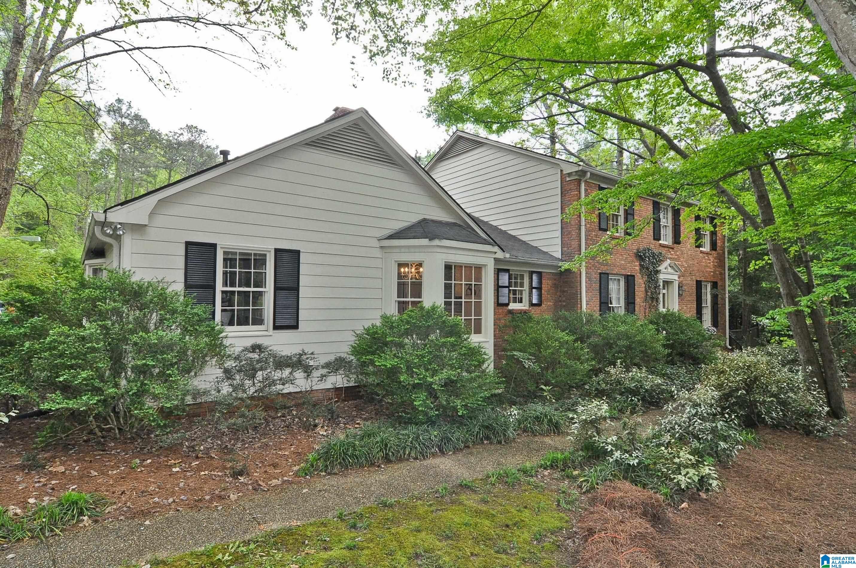 4624 Pine Mountain Road Birmingham, AL 35213 - Photo 2 of 37