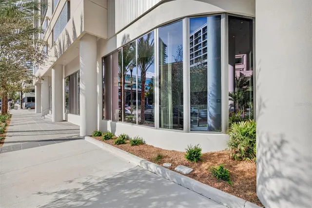 $9,800 | 275 1st Avenue South, Unit 1903, St. Petersburg, FL 33701