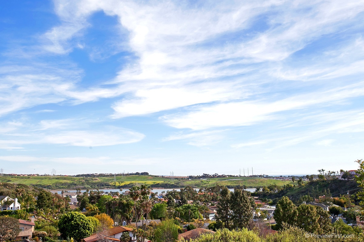 4388 Yuki Lane Carlsbad, CA 92008 - Photo 2 of 25