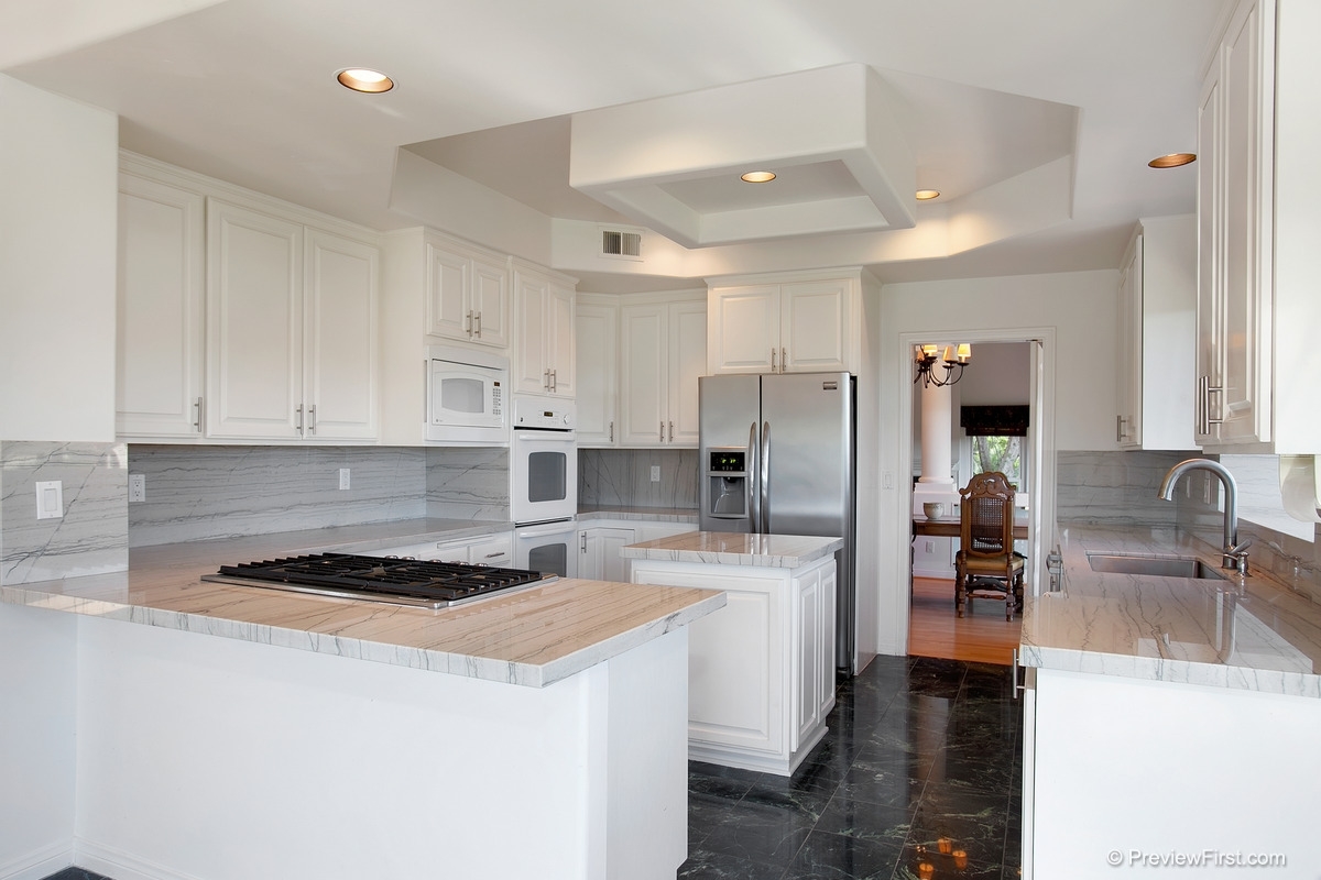 4388 Yuki Lane Carlsbad, CA 92008 - Photo 14 of 25