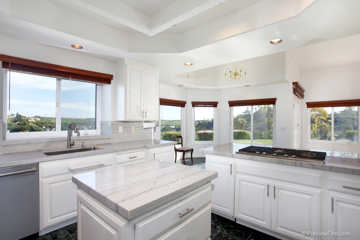 4388 Yuki Lane Carlsbad, CA 92008 - Photo 15 of 25