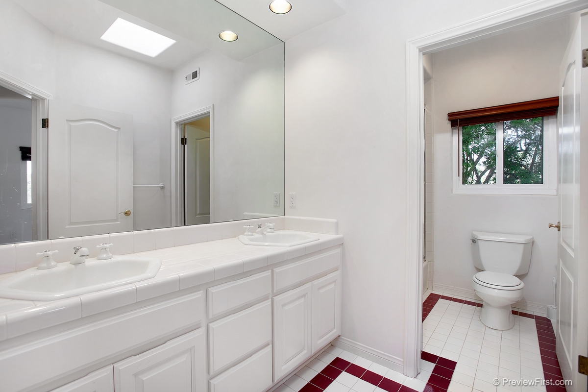 4388 Yuki Lane Carlsbad, CA 92008 - Photo 19 of 25