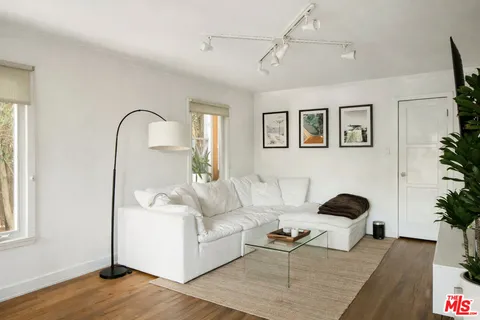 $3,400,000 | 608 Westminster Avenue, Venice, CA 90291