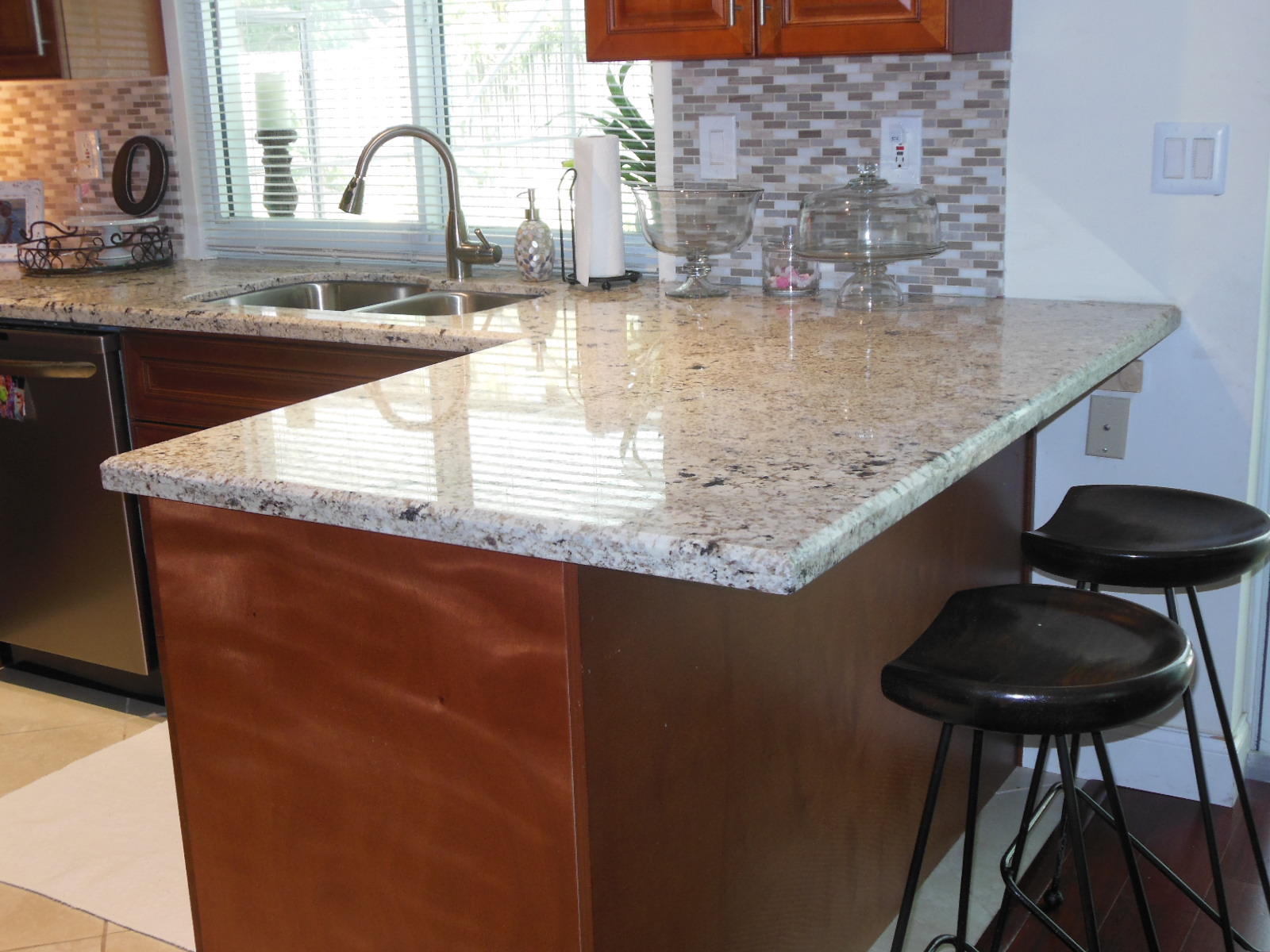 1365 Southwest 12th Avenue Boca Raton, FL 33486 - Photo 10 of 36 Breakfast Bar
