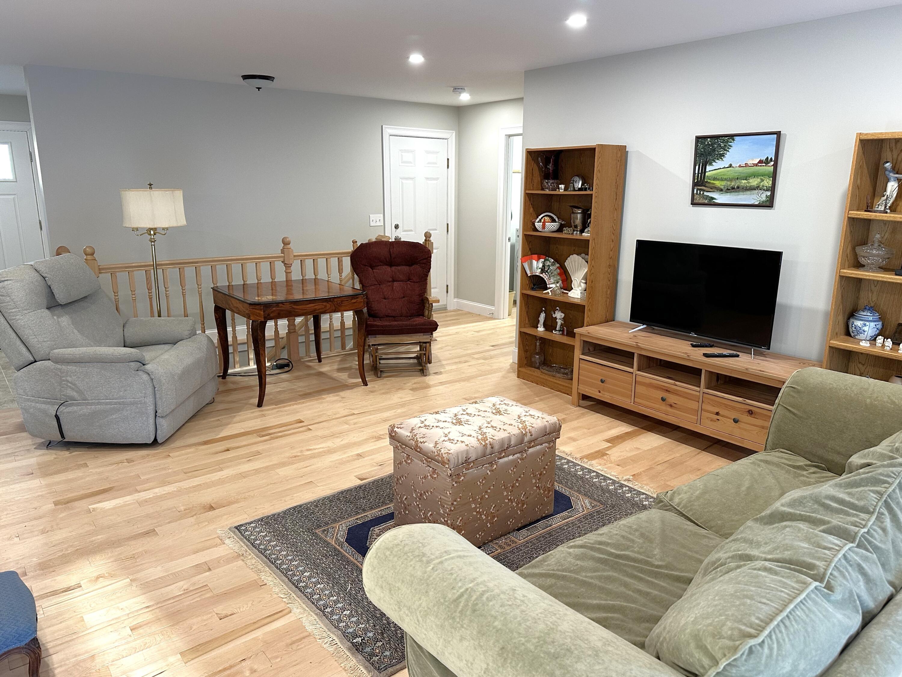 112 Heath Road Saco, ME 04072 - Photo 9 of 41 Living Room