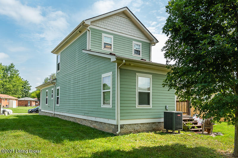 3440 Boxelder Road Louisville, KY 40216 - Photo 5 of 26 Back view