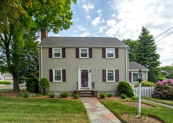 6 Wilmot Road Waltham, MA 02453 - Photo 3 of 16 Gallery Image 3