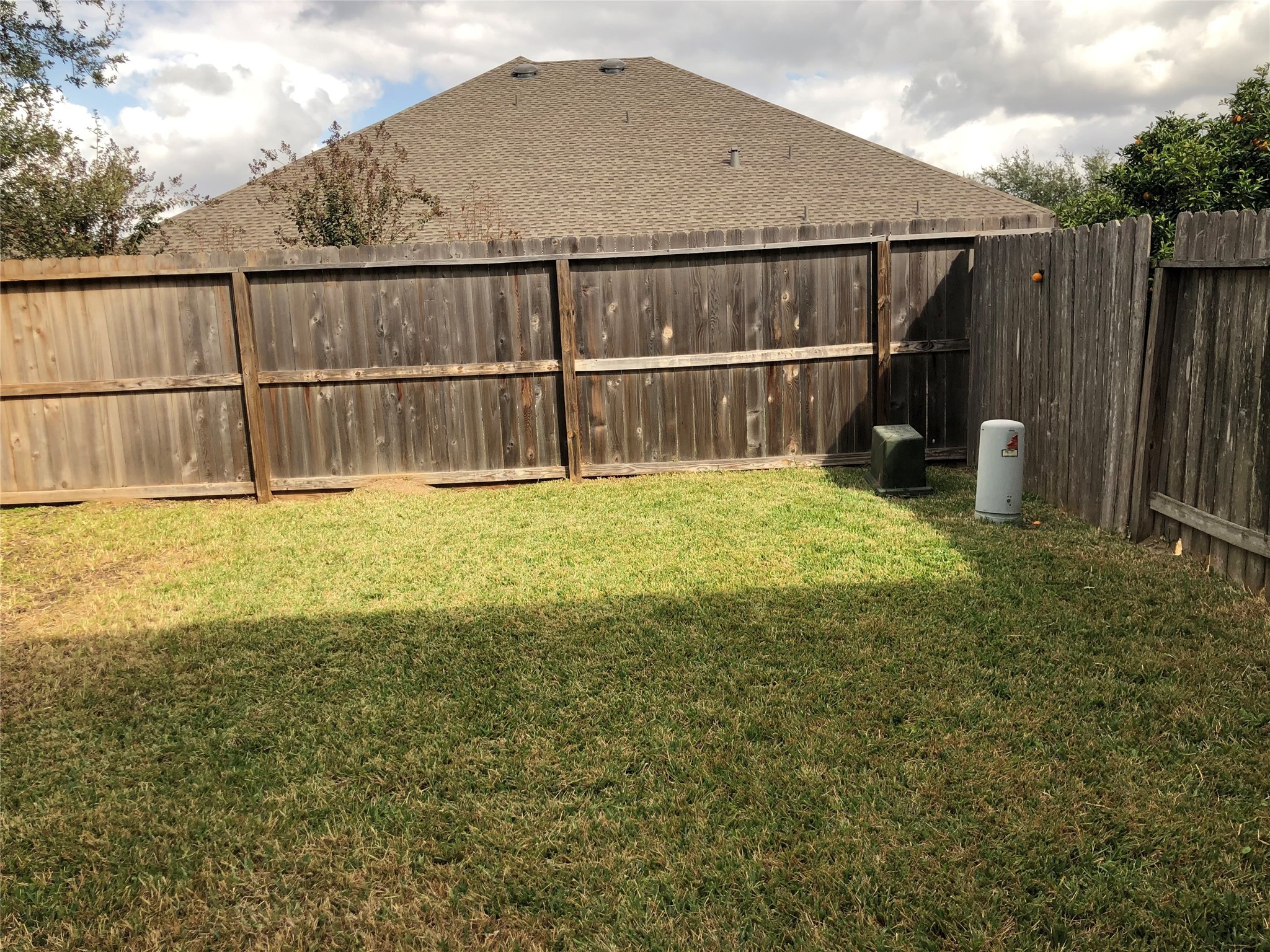 5639 Stonecloud Lane Katy, TX 77494 - Photo 43 of 43 Spacious fully fenced backyard. Full sprinkler system. Lawn service included!