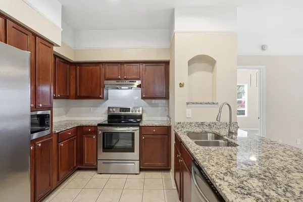 $219,900 | 2801 Chancellorsville Drive, Unit 117, Tallahassee, FL 32312