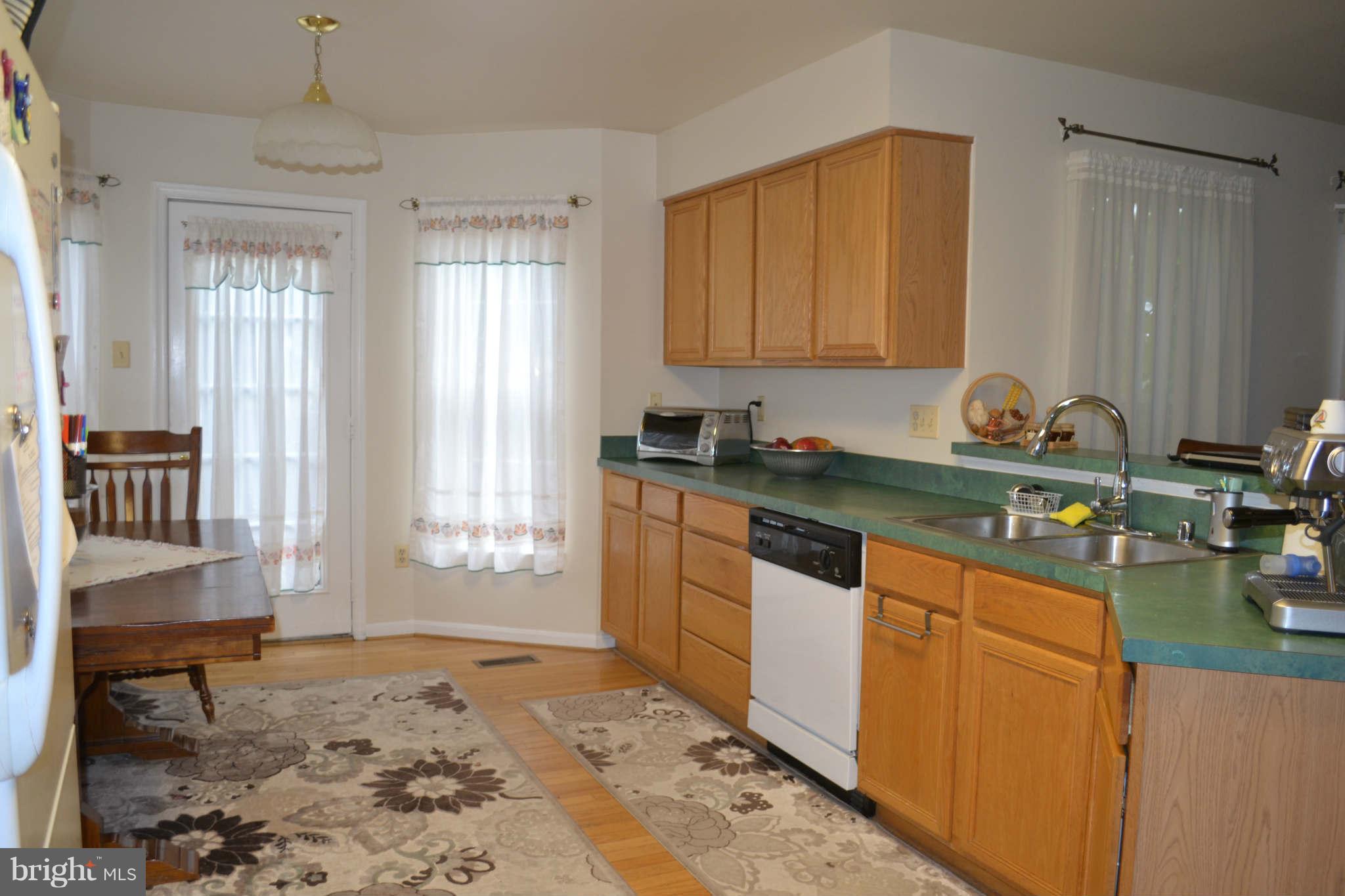 786 Sunny Chapel Road Odenton, MD 21113 - Photo 4 of 20 Kitchen