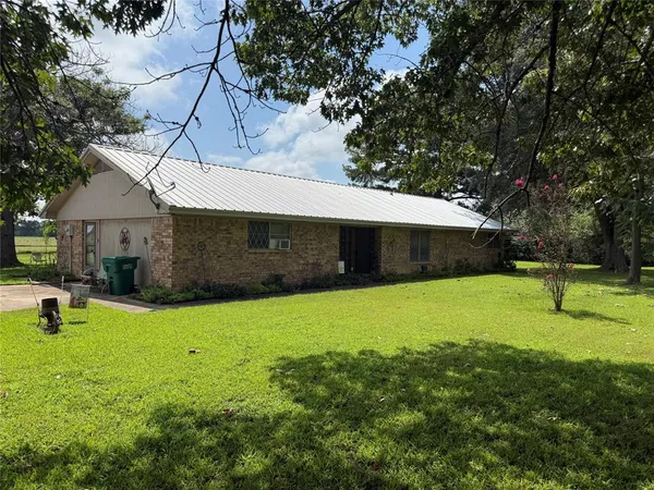 $199,000 | 446 County Road 1605, Ravenna, TX 75476