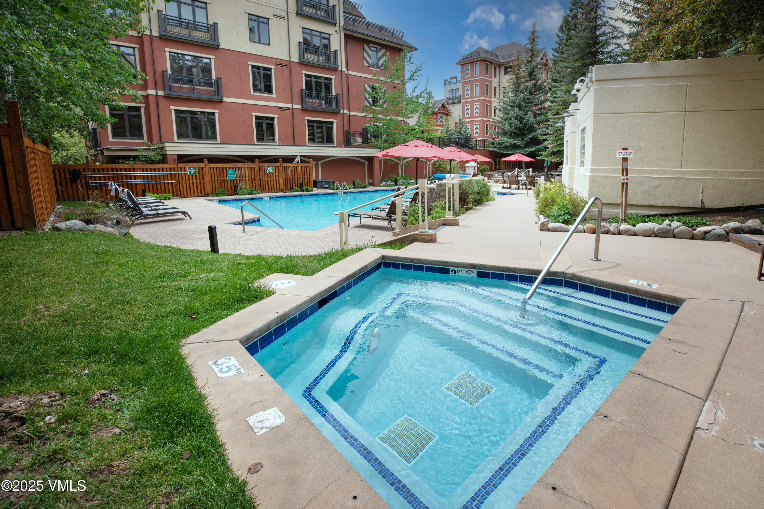 684 West Lionshead Circle, Unit 304 Vail, CO 81657 - Photo 18 of 26 2506_montaneros_pool_c