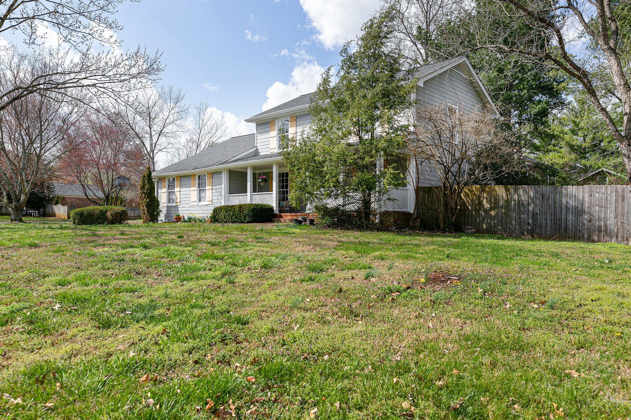 212 Gloucester Street Franklin, TN 37064 - Photo 3 of 23 a front view of house with yard and green space