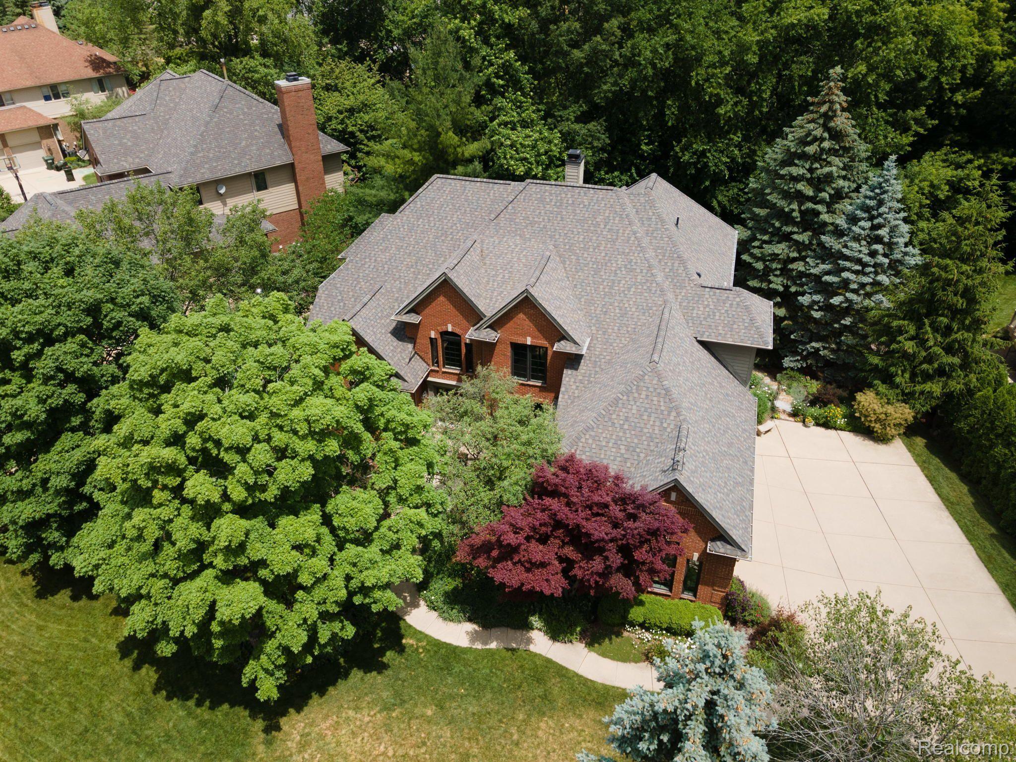1870 Blue Grass Drive Rochester, MI 48306 - Photo 50 of 58 Gallery Image 50