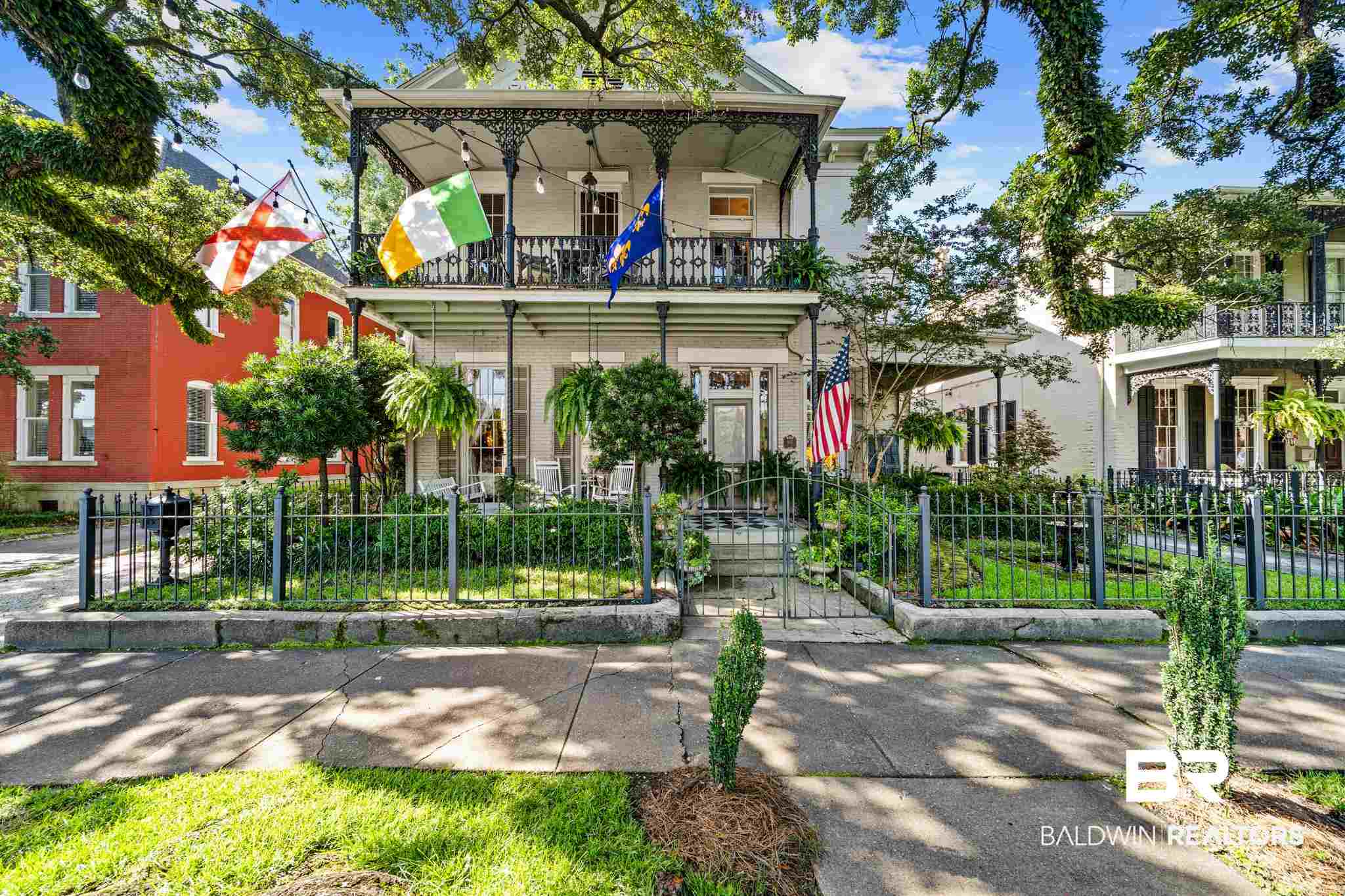 907 Government Street Mobile, AL 36604 - Photo 1 of 50
