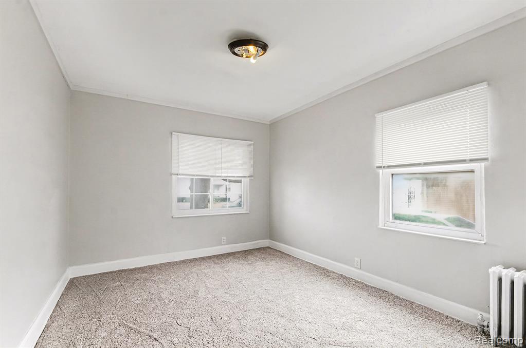 15065 Lincoln Avenue Eastpointe, MI 48021 - Photo 16 of 25