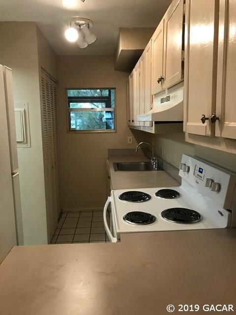 705 Southwest 75th Street, Unit 103 Gainesville, FL 32607 - Photo 6 of 17