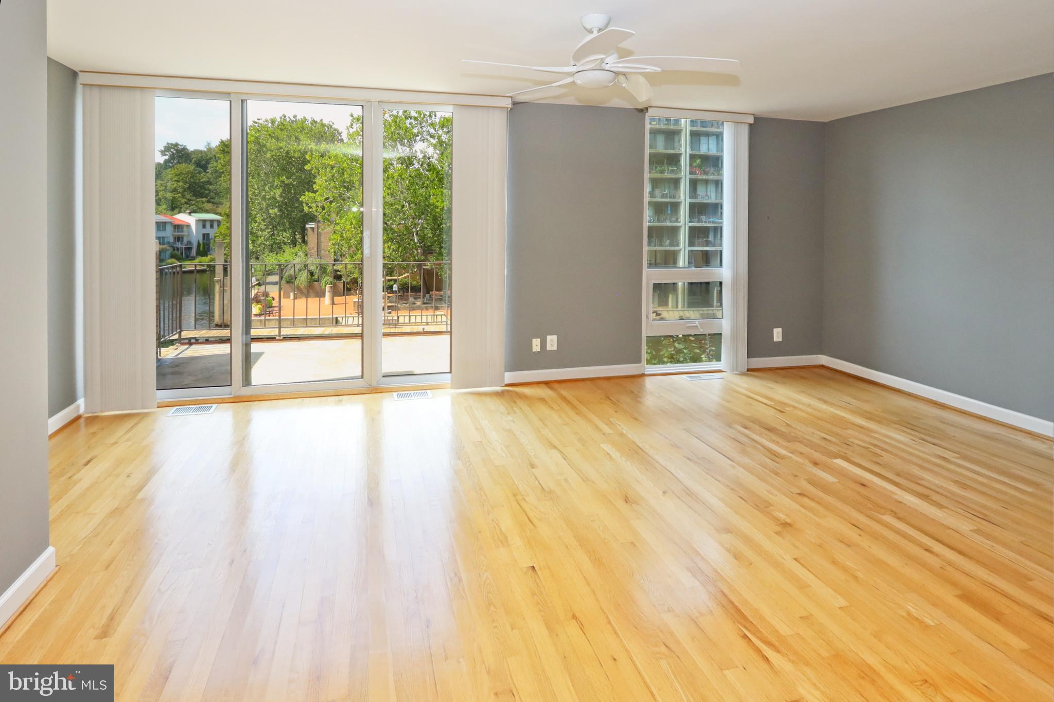 1682 Chimney House Road Reston, VA 20190 - Photo 21 of 56 Floor-to-ceiling window and sliders