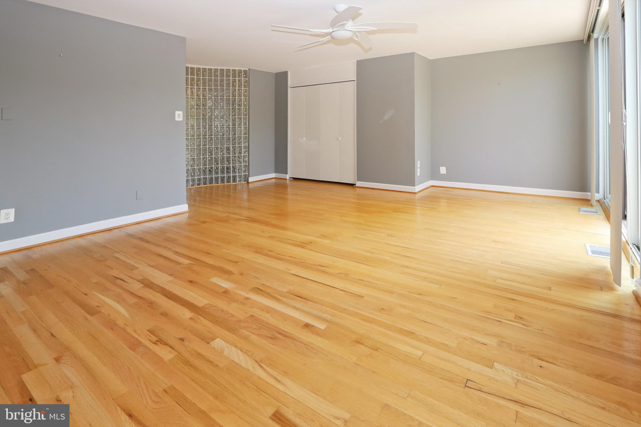 1682 Chimney House Road Reston, VA 20190 - Photo 26 of 56 Upper level has hardwoods with ceramic-tiled baths