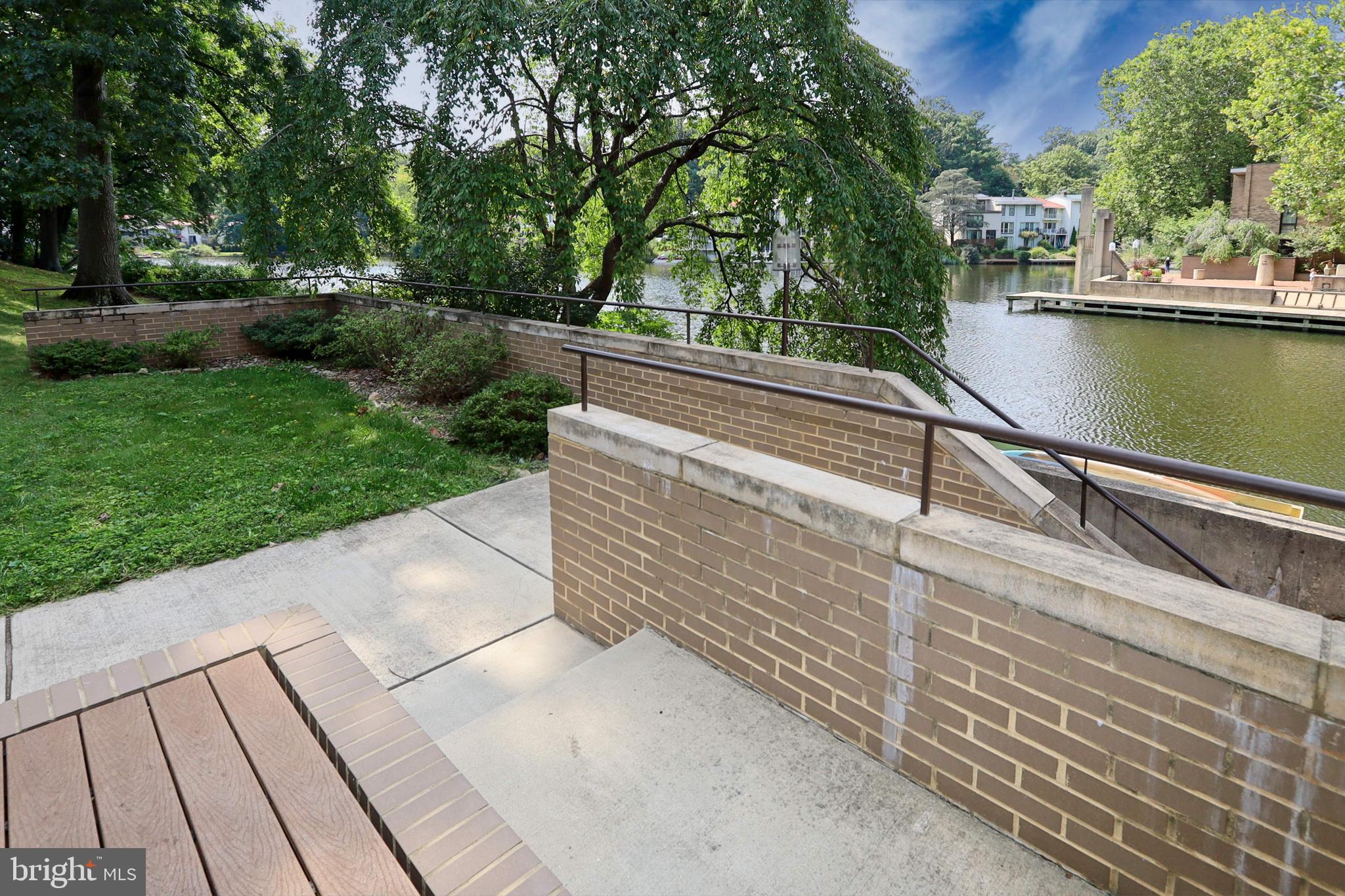 1682 Chimney House Road Reston, VA 20190 - Photo 42 of 56 Gallery Image 42