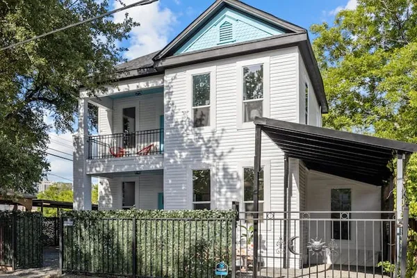 $7,500 | 1015 Brooks Street, Houston, TX 77009