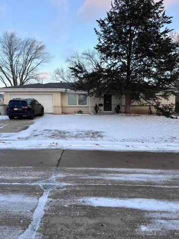 $190,000 | 6864 North 85th Street, Milwaukee, WI 53224