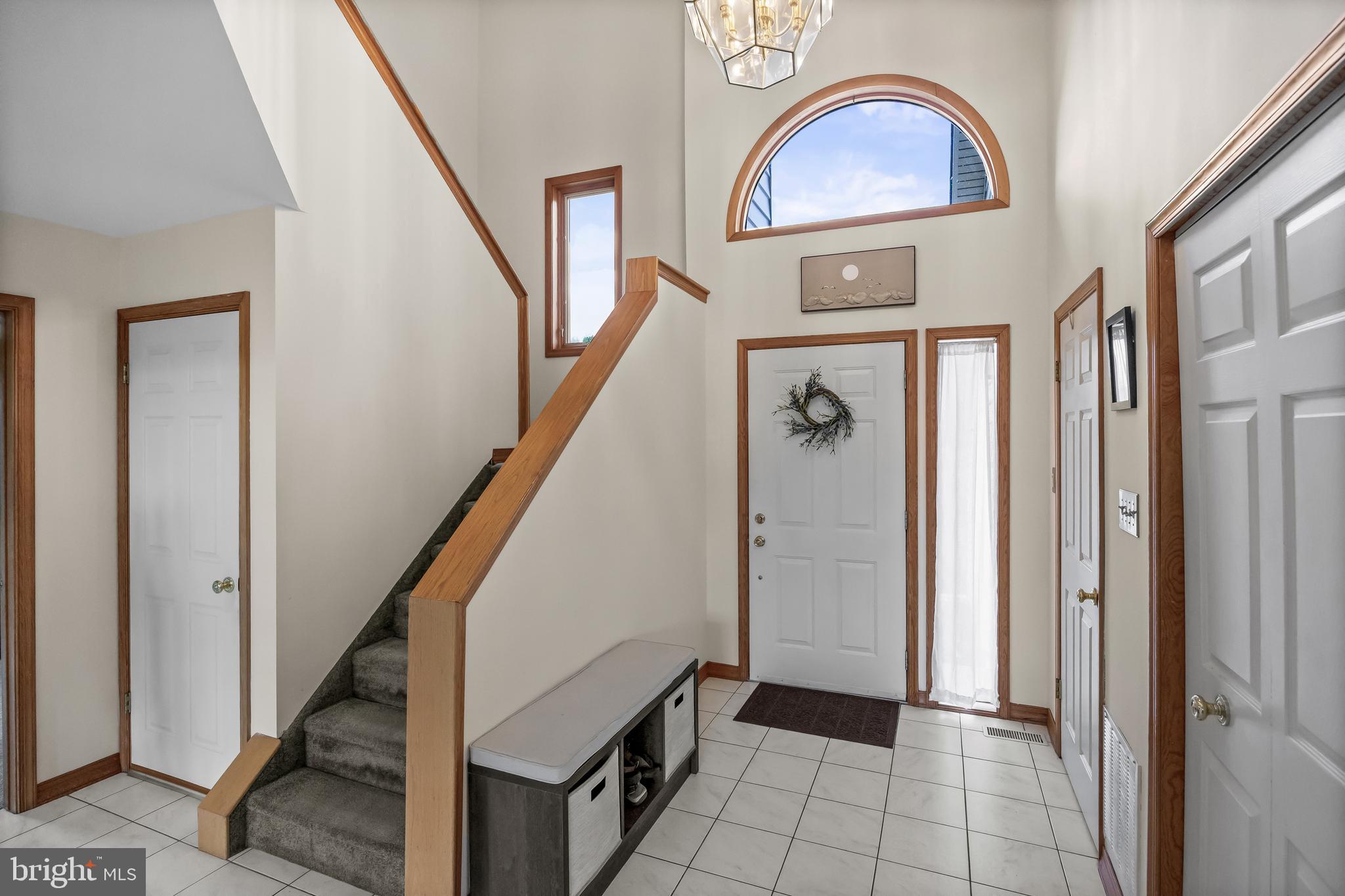 10 Marriott Drive Lumberton, NJ 08048 - Photo 27 of 60 Bright Entryway