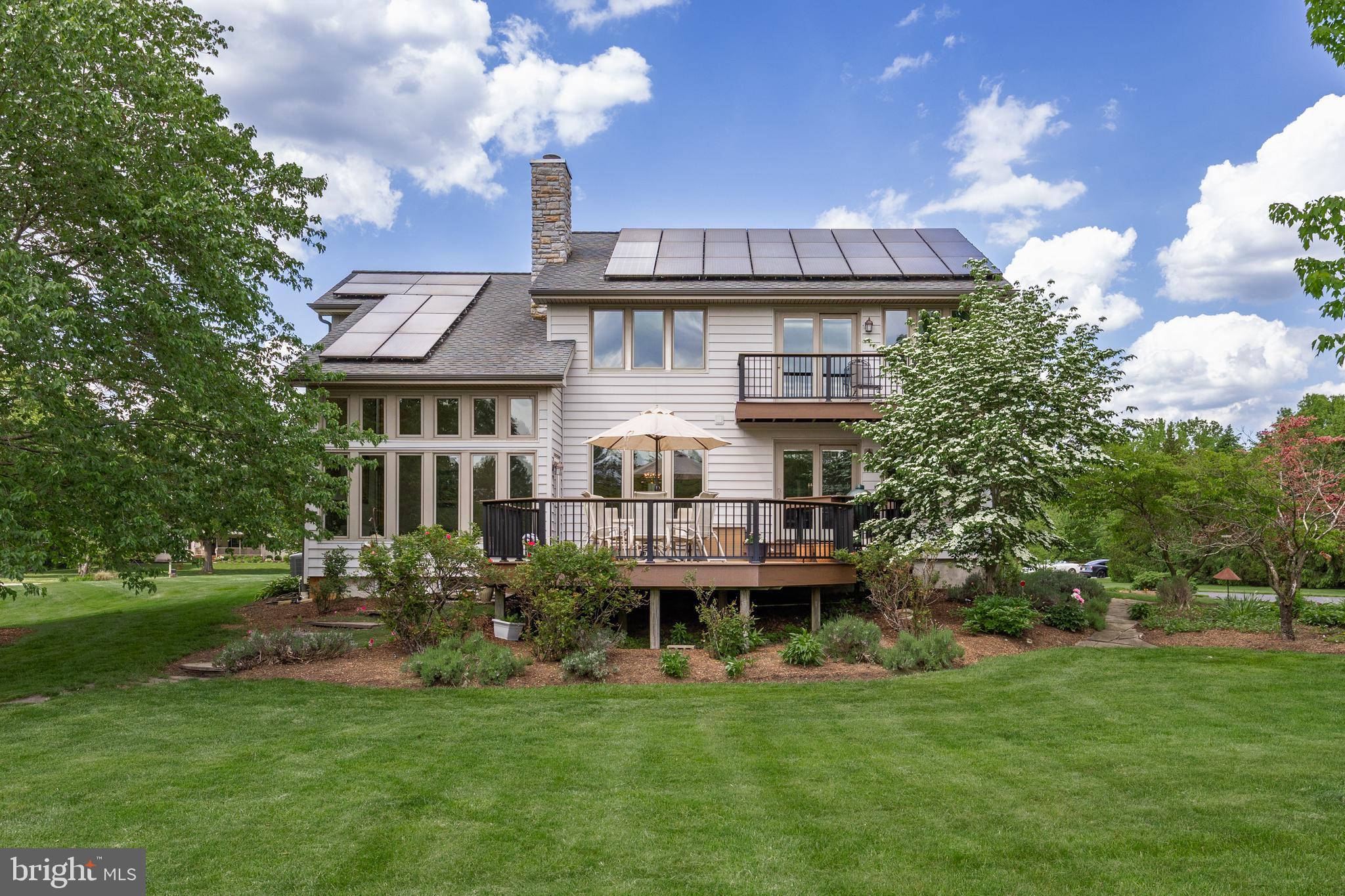 10 Marriott Drive Lumberton, NJ 08048 - Photo 4 of 60 a front view of a house with a garden