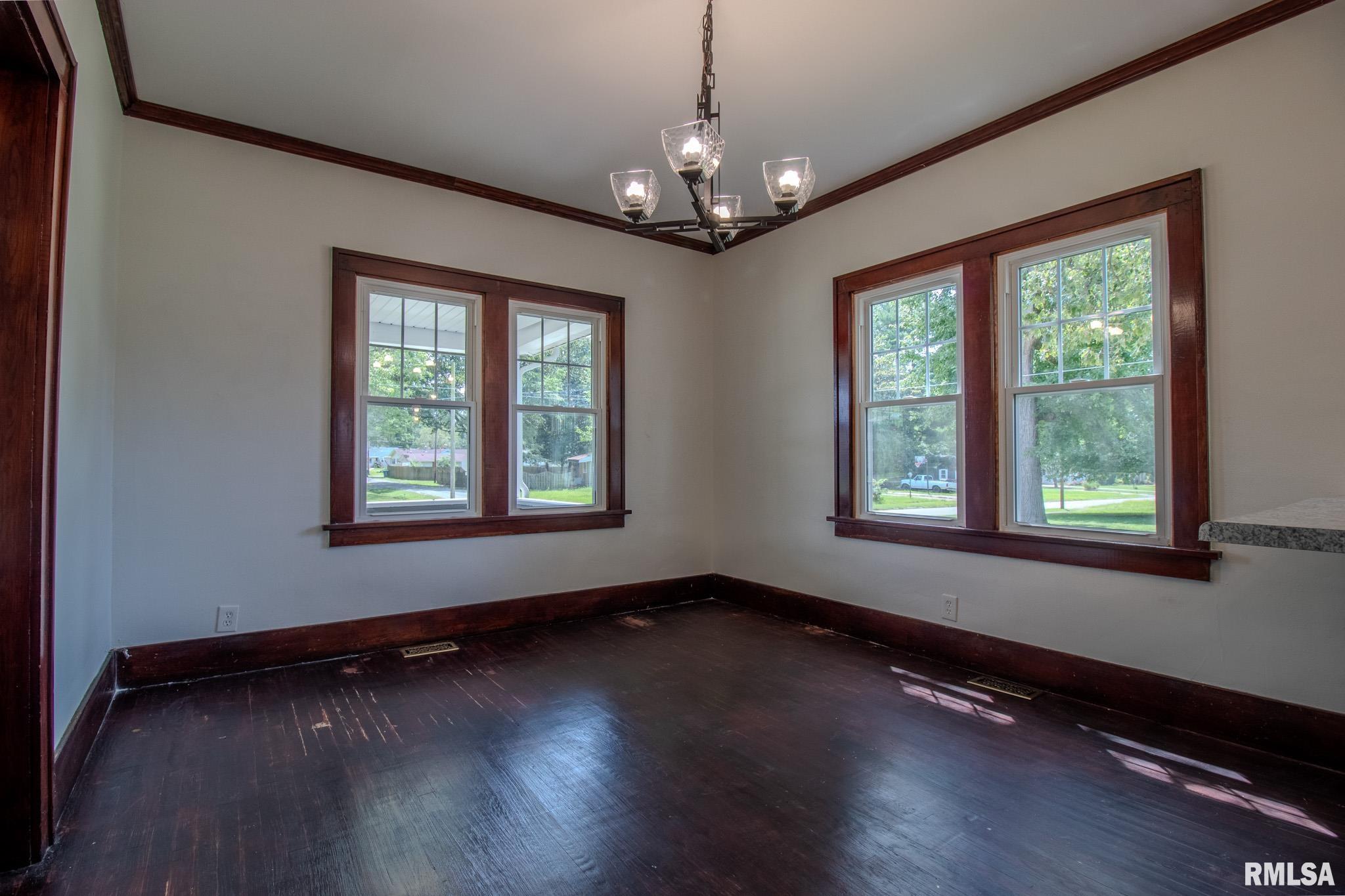 411 West Reed Street Benton, IL 62812 - Photo 13 of 46