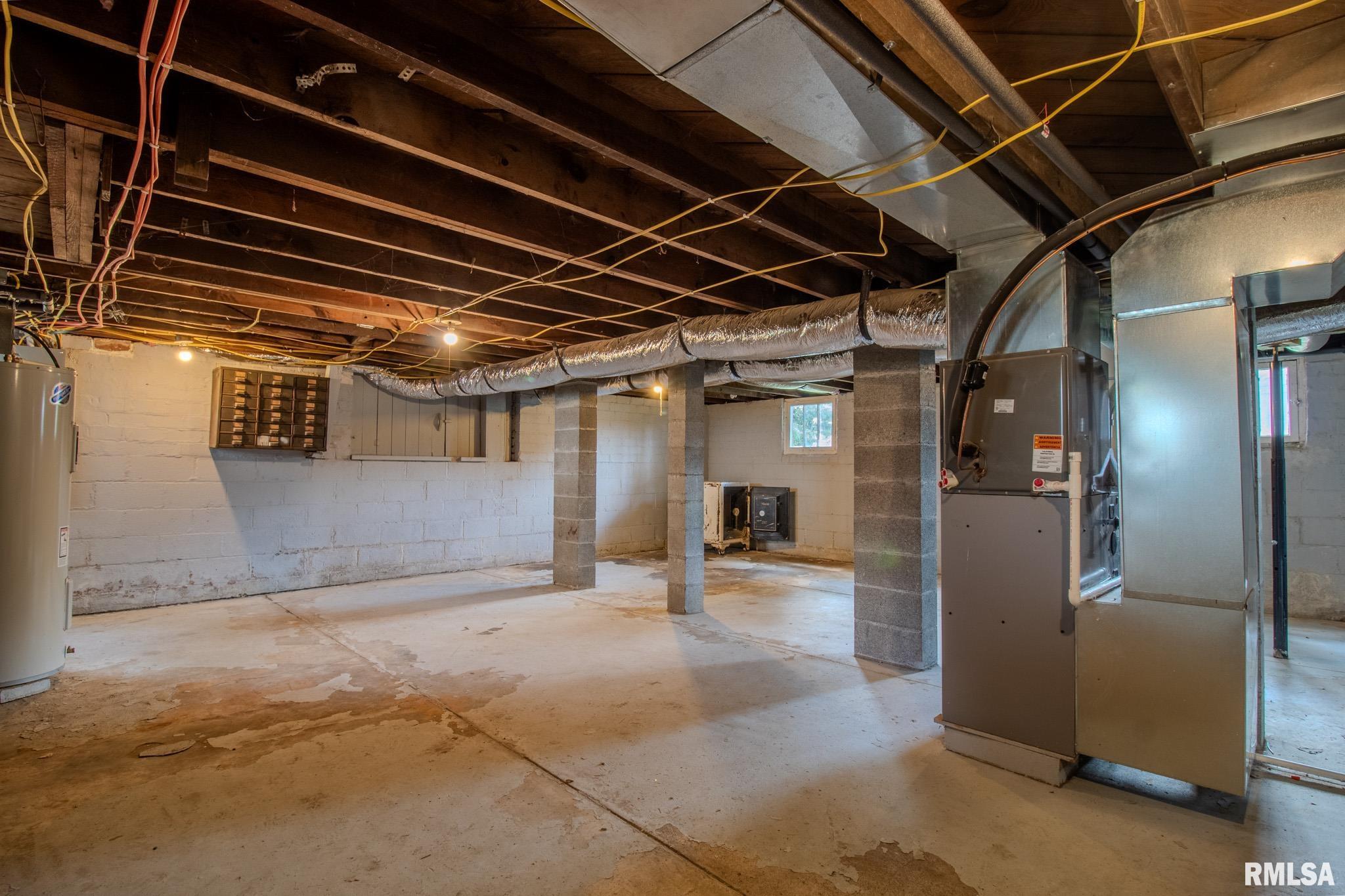 411 West Reed Street Benton, IL 62812 - Photo 35 of 46
