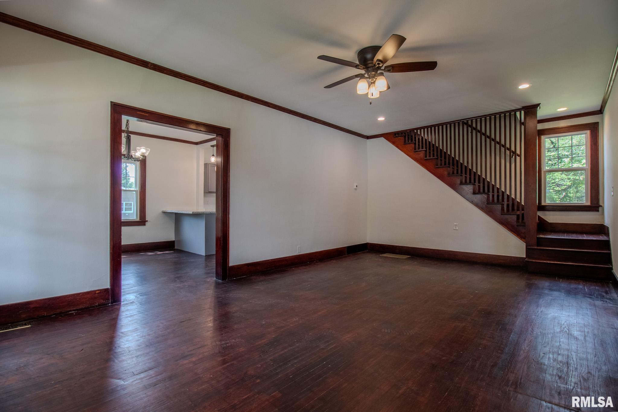 411 West Reed Street Benton, IL 62812 - Photo 10 of 46