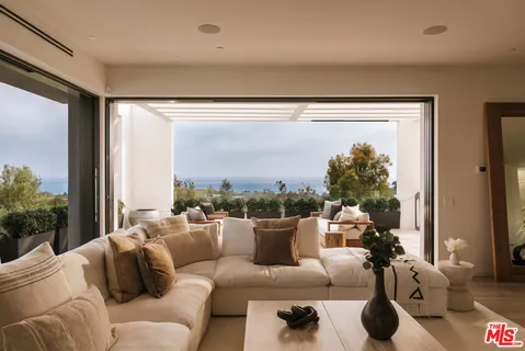 $11,899,000 | 5944 Filaree Heights Road, Malibu, CA 90265