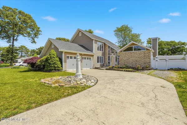 $730,000 | 14 Scheiber Drive, Brick, NJ 08723