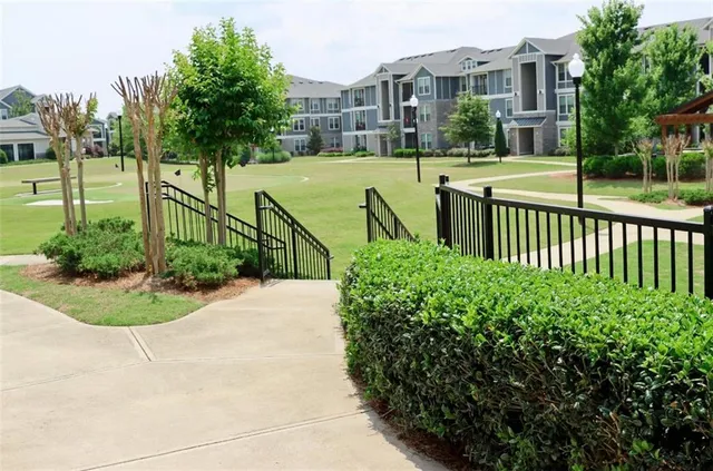 $1,585 | 30 Laurel Canyon Village Circle, Unit 4304, Canton, GA 30114