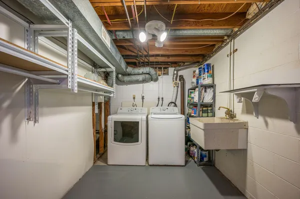 $415,000 | 328 South Redwood Drive, Mankato, MN 56001