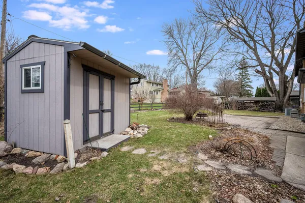 $415,000 | 328 South Redwood Drive, Mankato, MN 56001