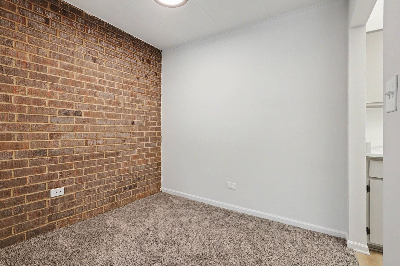 228 East Bailey Road, Unit F Naperville, IL 60565 - Photo 7 of 16 a view of door