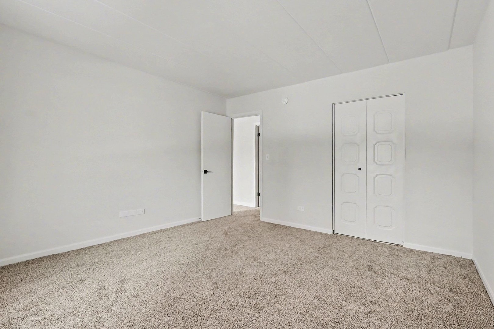 228 East Bailey Road, Unit F Naperville, IL 60565 - Photo 10 of 16 a view of an empty room