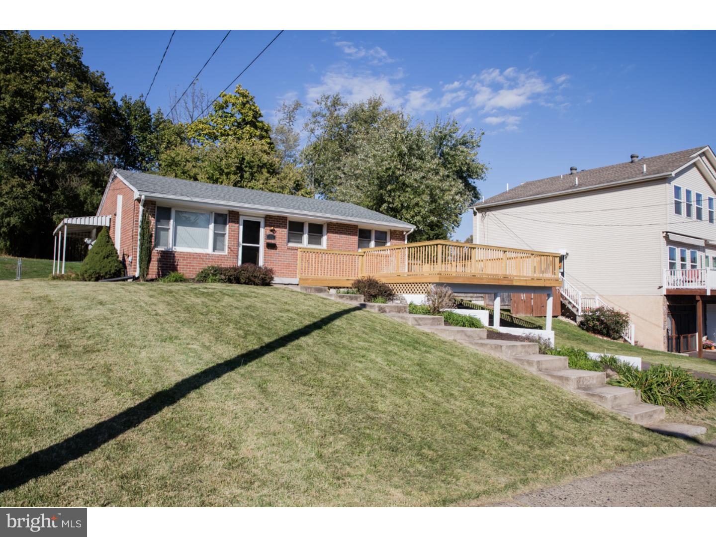 135 Poplar Street Spring City, PA 19475 - Photo 2 of 25 Exterior Front