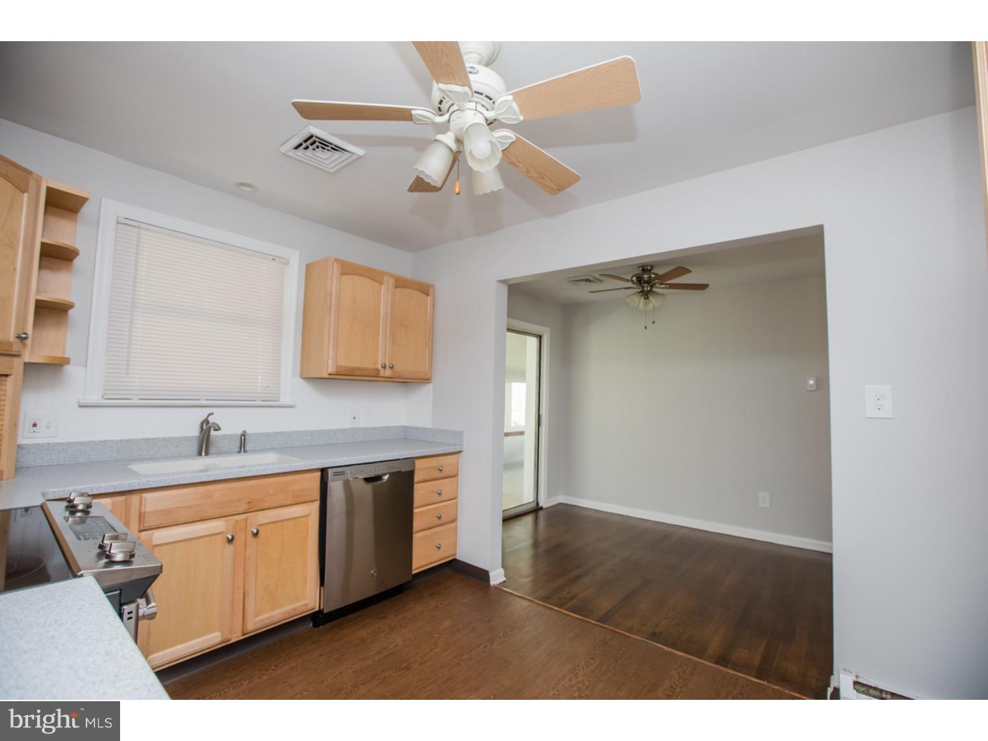 135 Poplar Street Spring City, PA 19475 - Photo 11 of 25 Kitchen