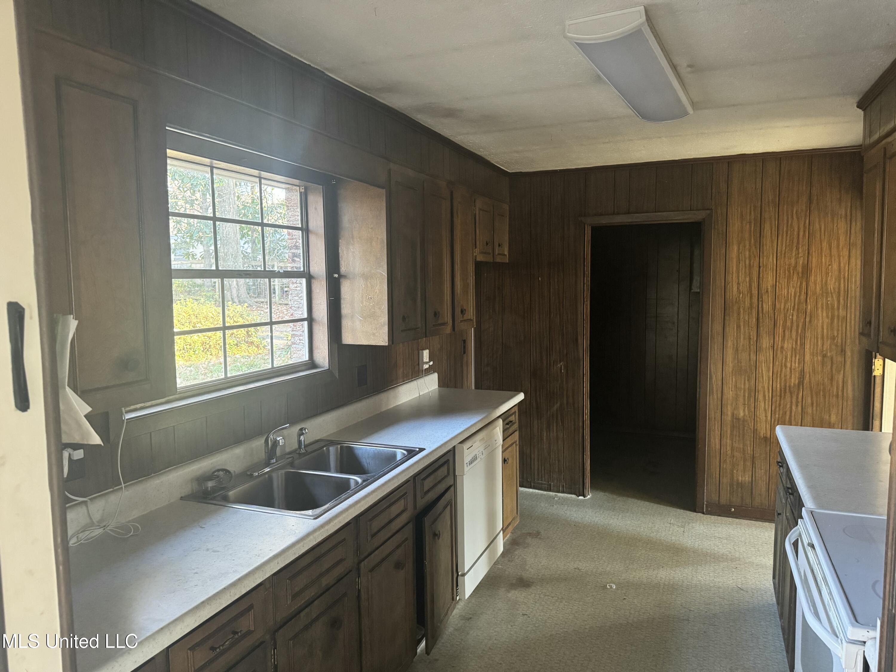 198 Lorman Lane Madison, MS 39110 - Photo 6 of 14 IMG_9731