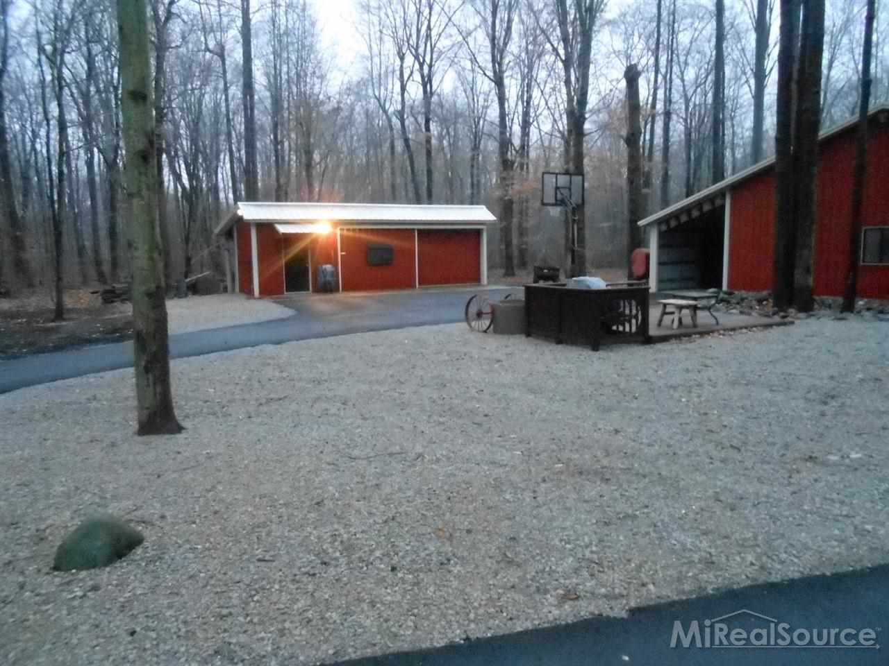 8739 Morrow Road Algonac, MI 48001 - Photo 20 of 28 31224566-19.JPG