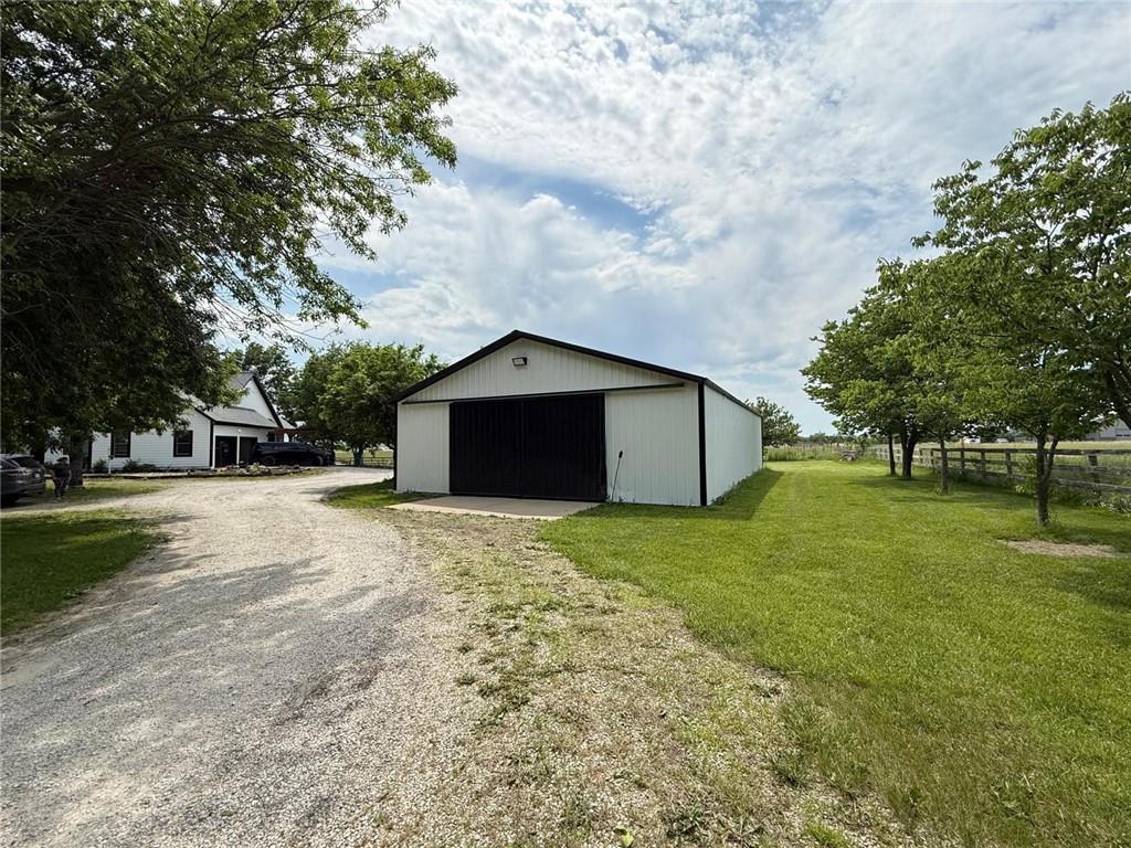 31700 Osawatomie Road Paola, KS 66071 - Photo 4 of 6