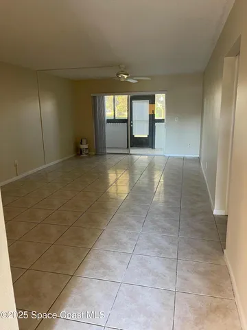 $140,000 | 725 Port Malabar Boulevard Northeast, Unit 104, Palm Bay, FL 32905