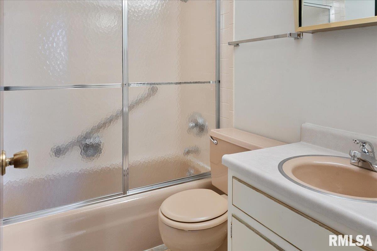 2429 Cahokia Drive Springfield, IL 62702 - Photo 21 of 38