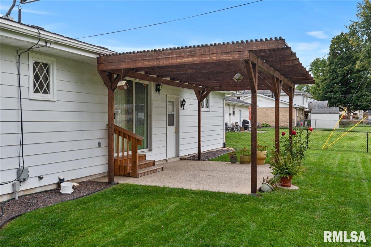 2429 Cahokia Drive Springfield, IL 62702 - Photo 37 of 38