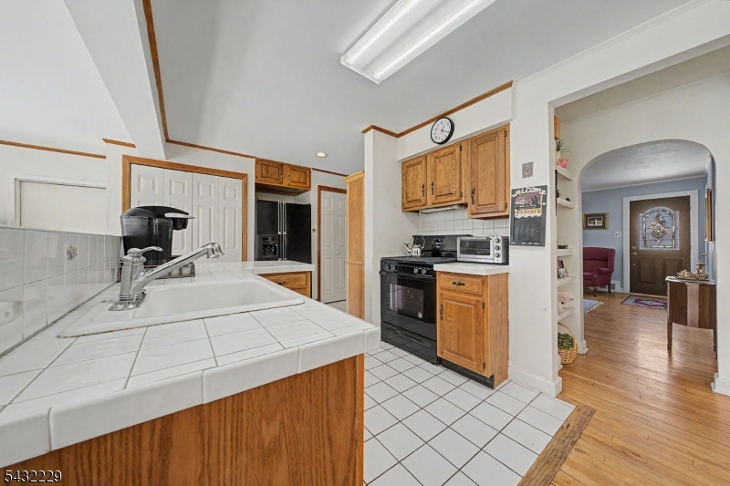 55 Intervale Road Boonton, NJ 07005 - Photo 9 of 40