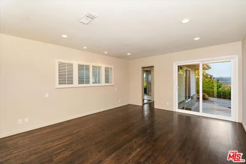 $2,049,500 | 15451 Longbow Drive, Sherman Oaks, CA 91403