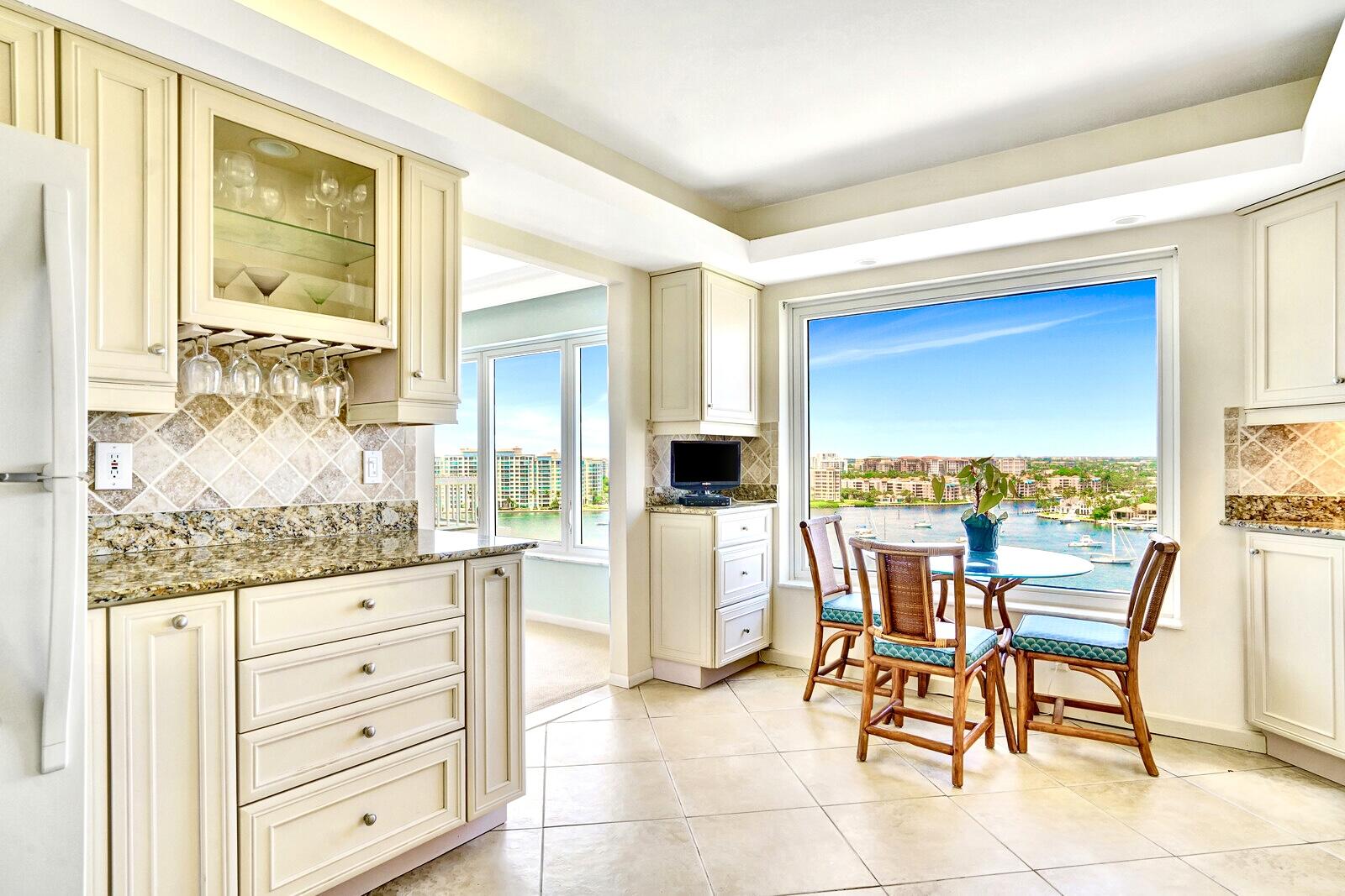 600 South Ocean Boulevard, Unit 1405 Boca Raton, FL 33432 - Photo 23 of 40 Kitchen