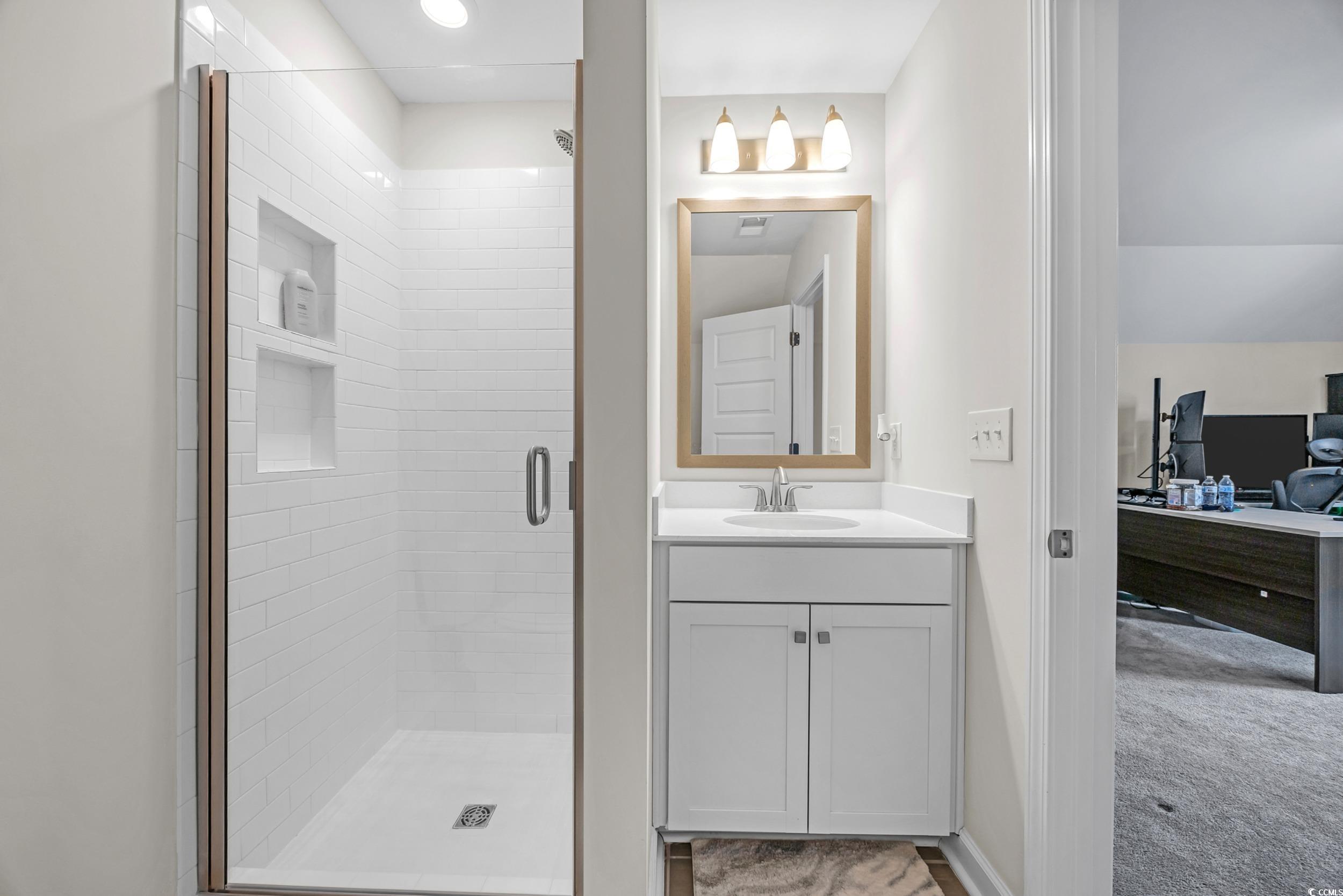 116 Glengrove Lane Murrells Inlet, SC 29576 - Photo 24 of 28 2nd Primary Bathroom